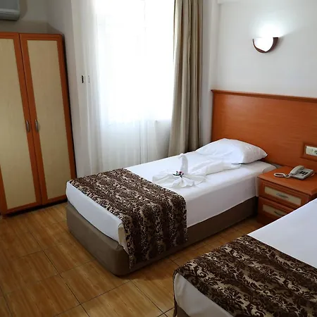 Hotel Park Marina 3*